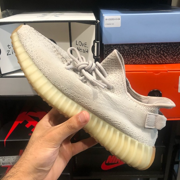 Adidas Yeezy Sesame - Picture 1 of 7